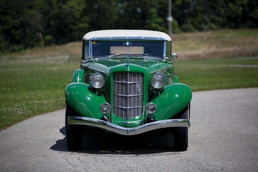  Auburn 851 Supercharged Dual Ratio Phaeton Sedan 1935 года  (фото 4 из 40)